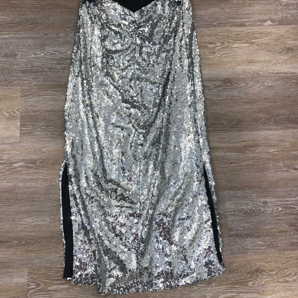 Eloquii Sequin Dress with Cut Out Size 14 Silver - Picture 5 of 8